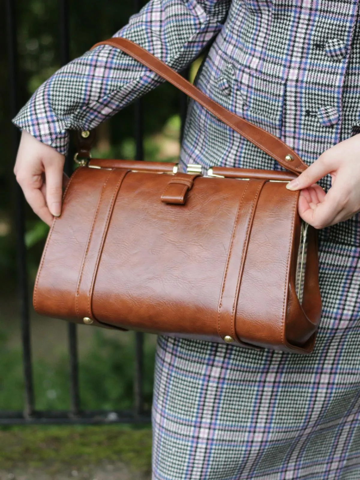 Brown Nostalgia Midcentury Style Frame Bag