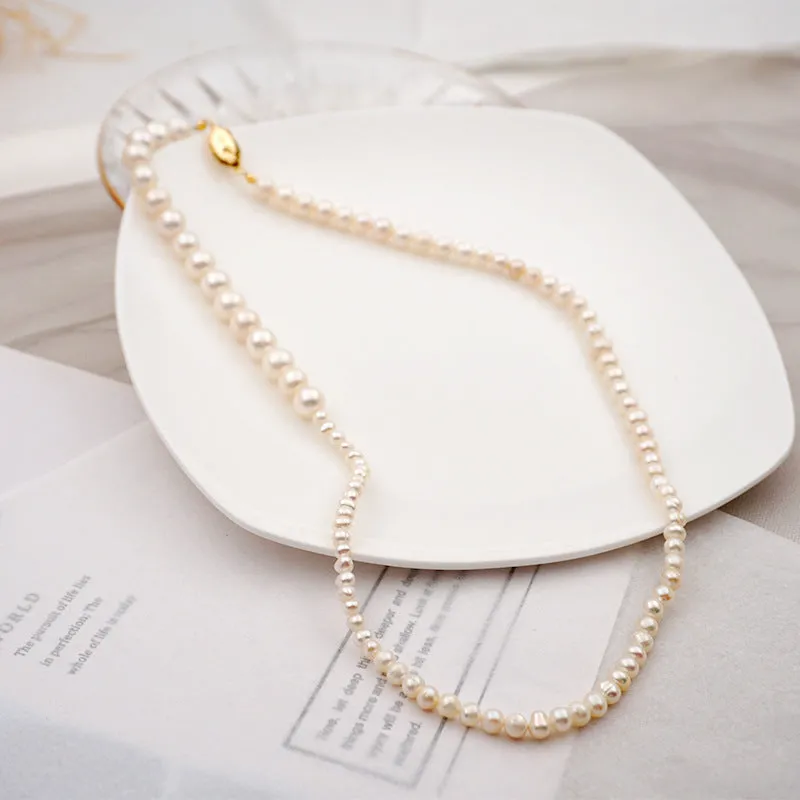 Emily Gradual Pearl Necklace