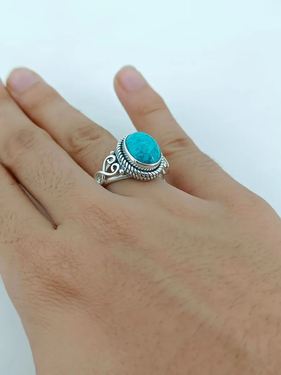 Gemstone Ring with Turquoise Oval in 925 Sterling Silver