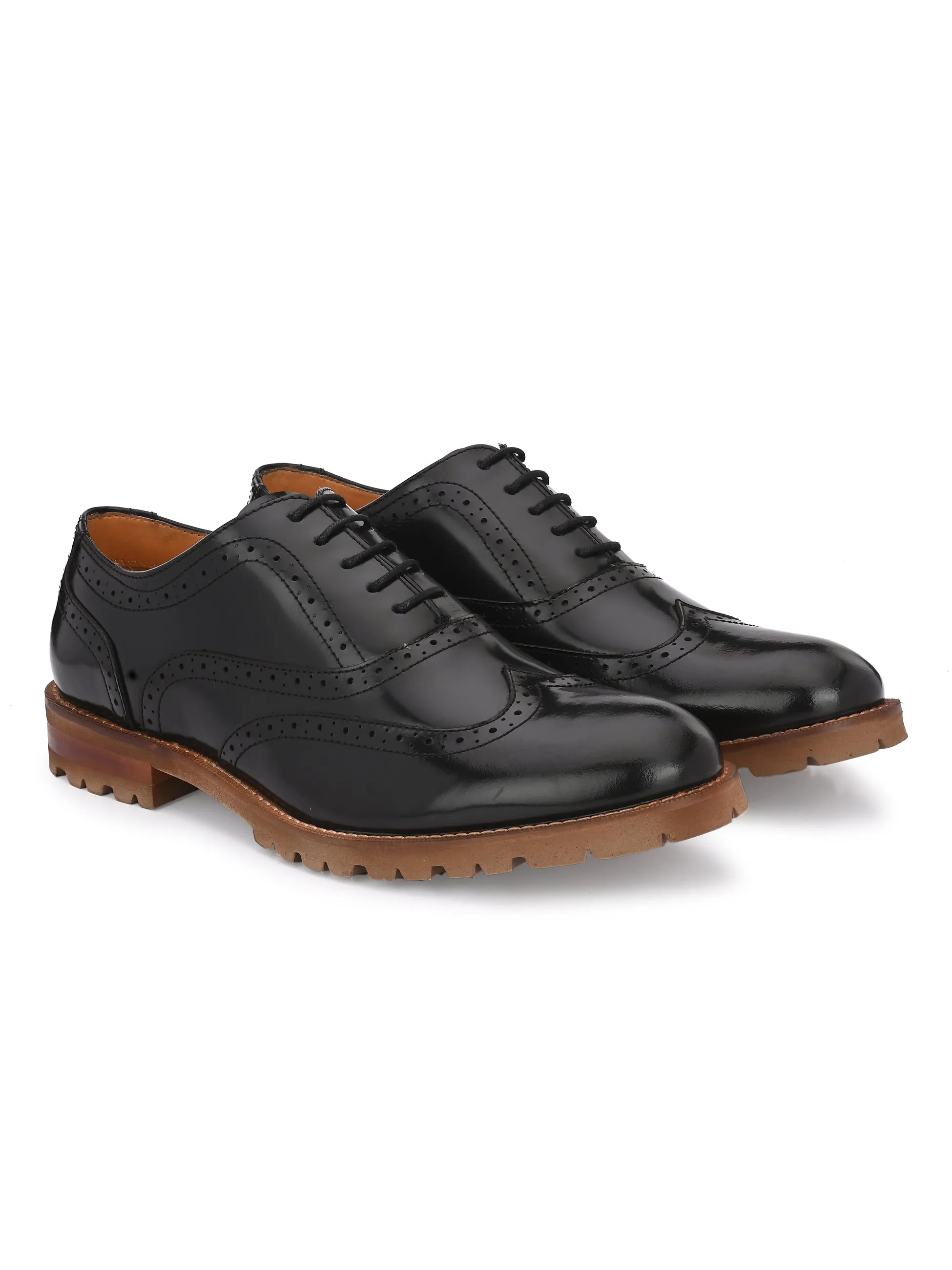 Men Brush Off Brogues