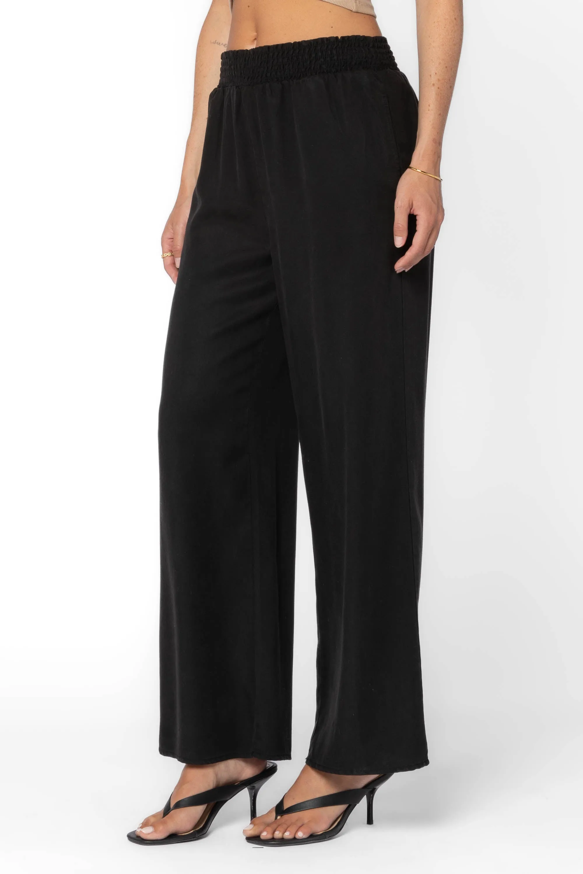 Morelia Black Pants