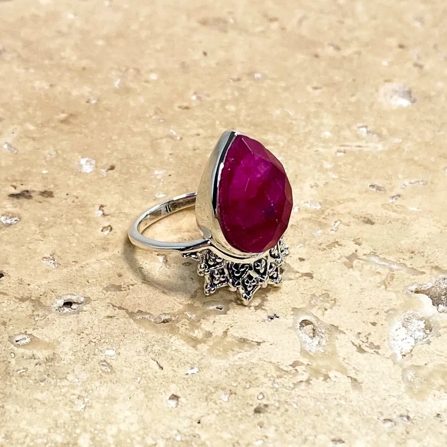 Ruby Quartz Teardrop RIng - Aditi