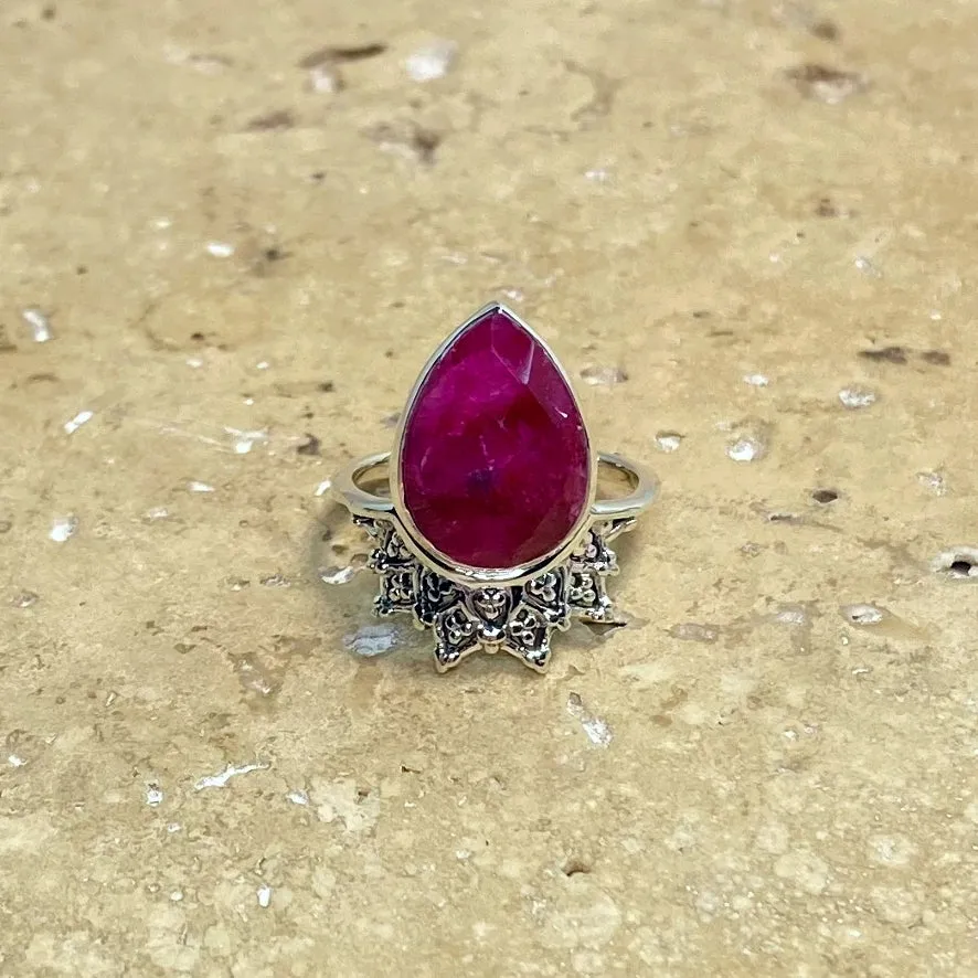 Ruby Quartz Teardrop RIng - Aditi