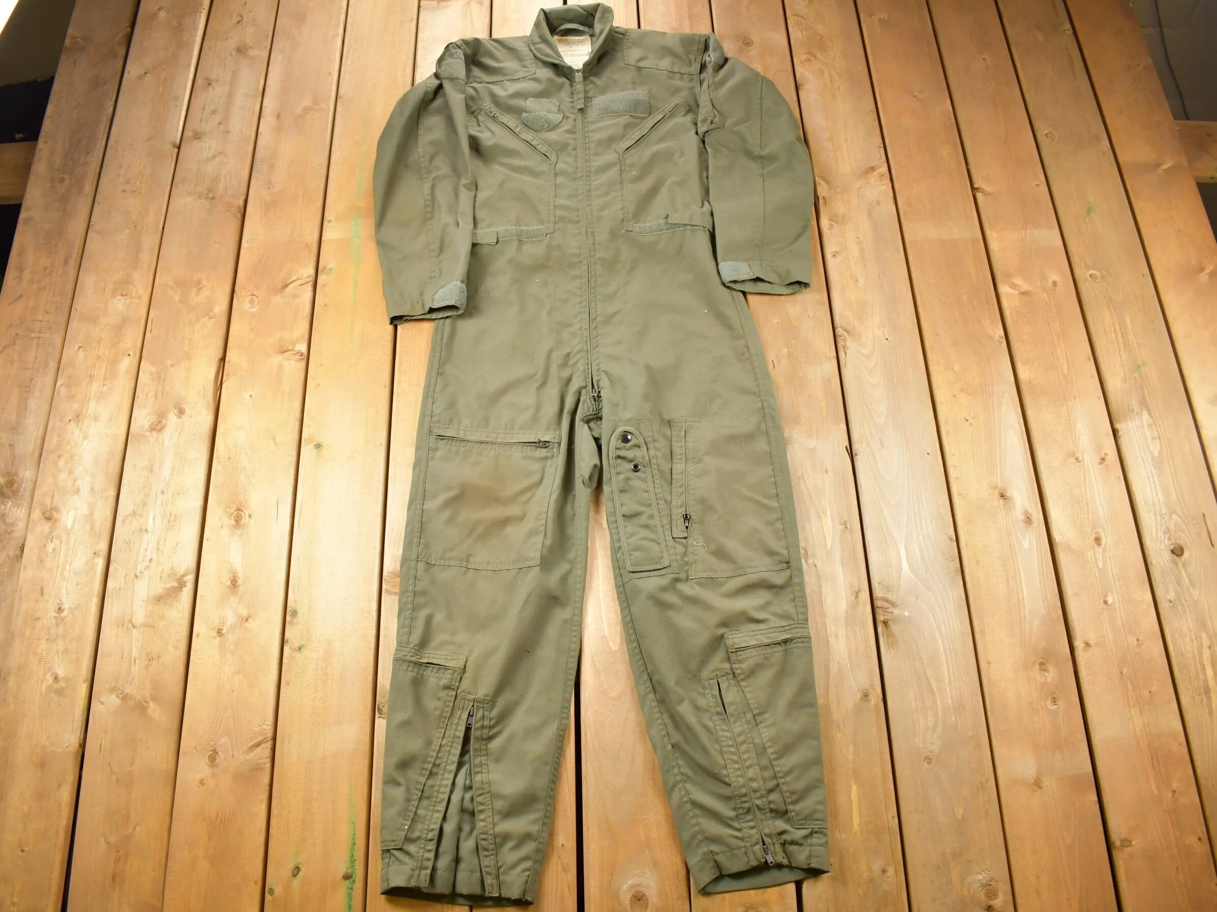 Vintage 1980 US Military Flyer Coverall Jumpsuit Size 40R / Vintage Coveralls / Militaria / Distressed Coveralls / Sage Green / CWU-27P