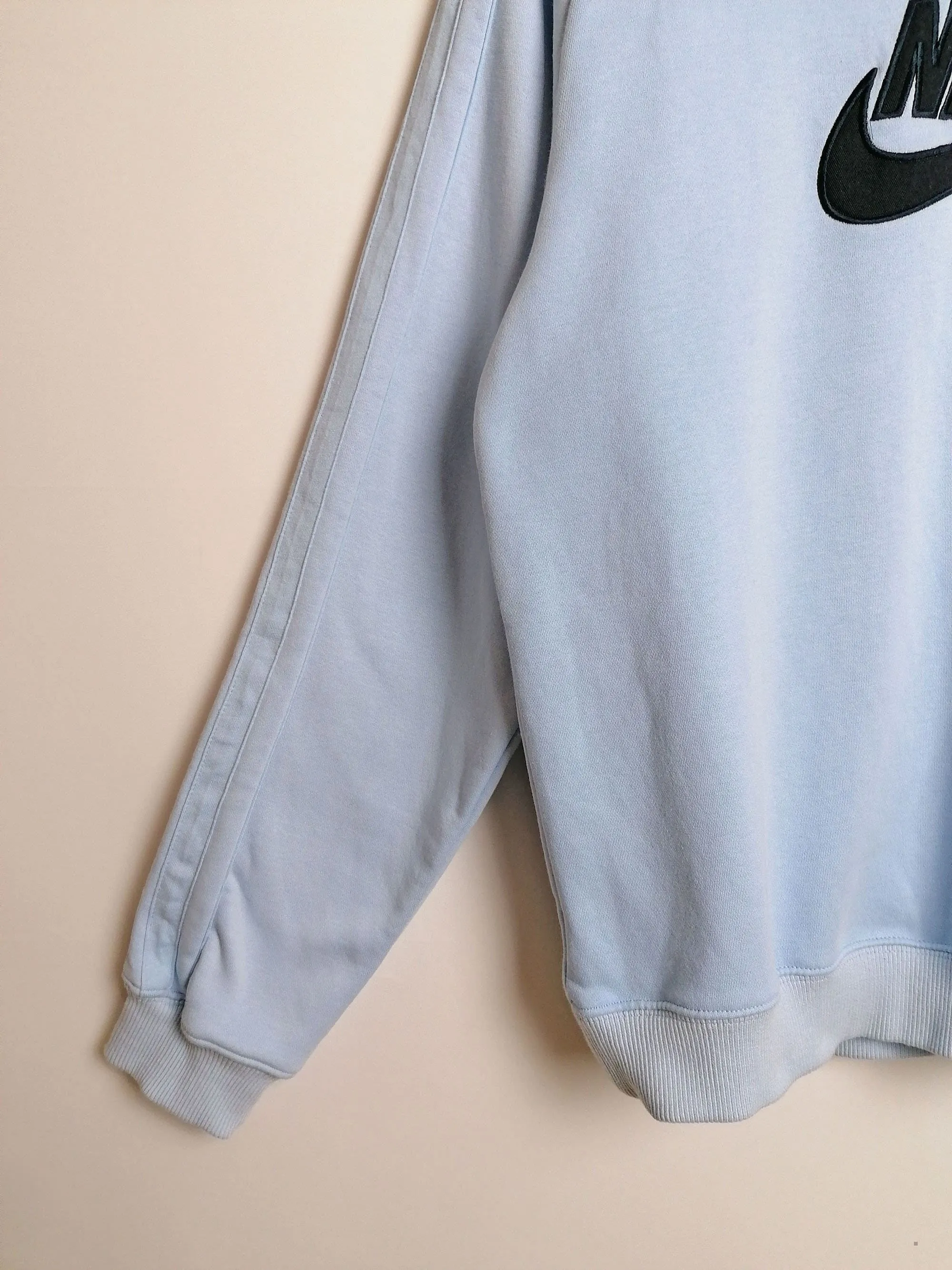 Y2K NIKE *Rare* Baby Blue Sweatshirt Crew Center Swoosh - size S- M / GB 39 - 41 / height 178 cm